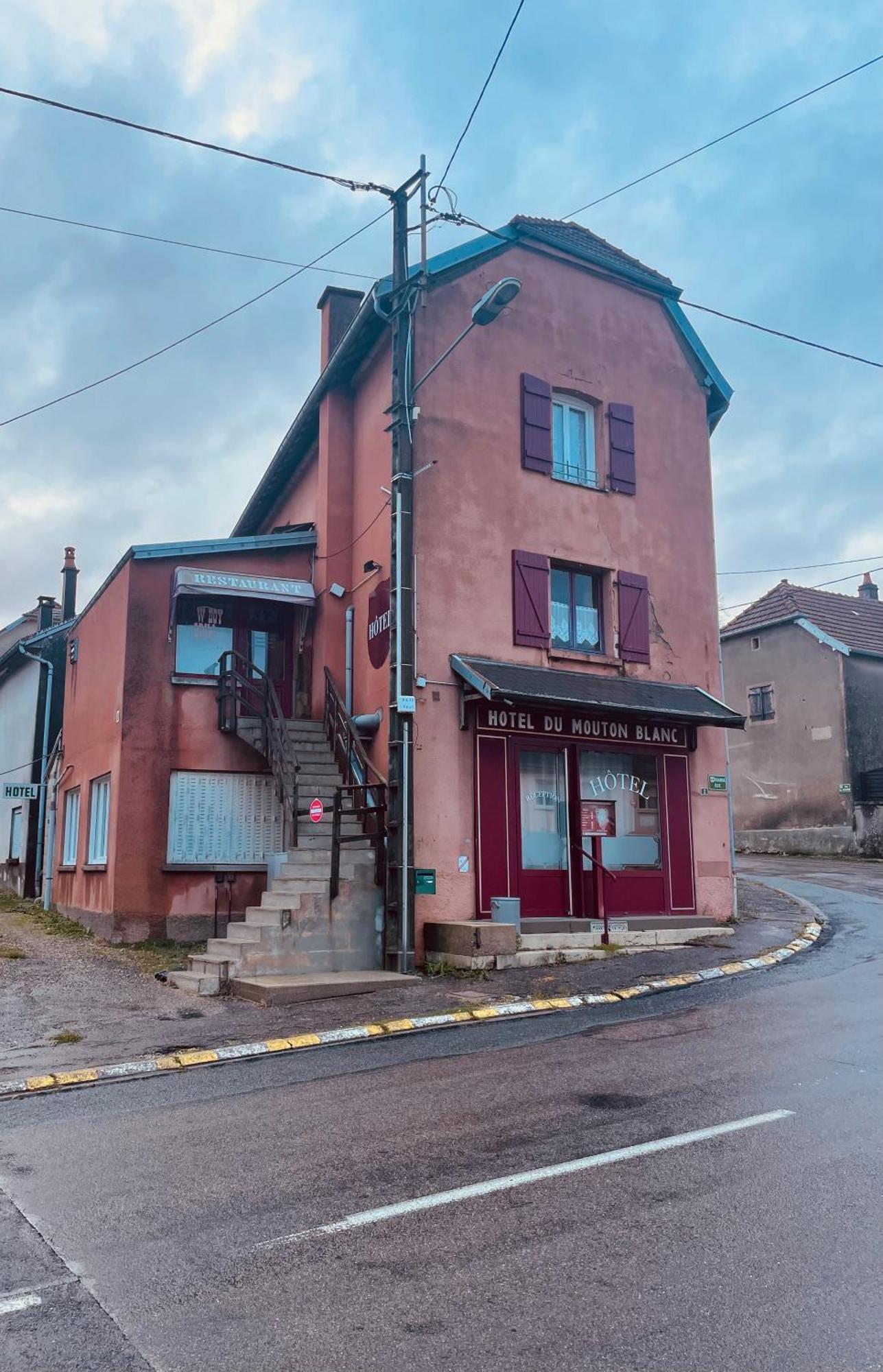 L'Hotel Du Mouton Blanc Fresne-Saint-Mames Zewnętrze zdjęcie